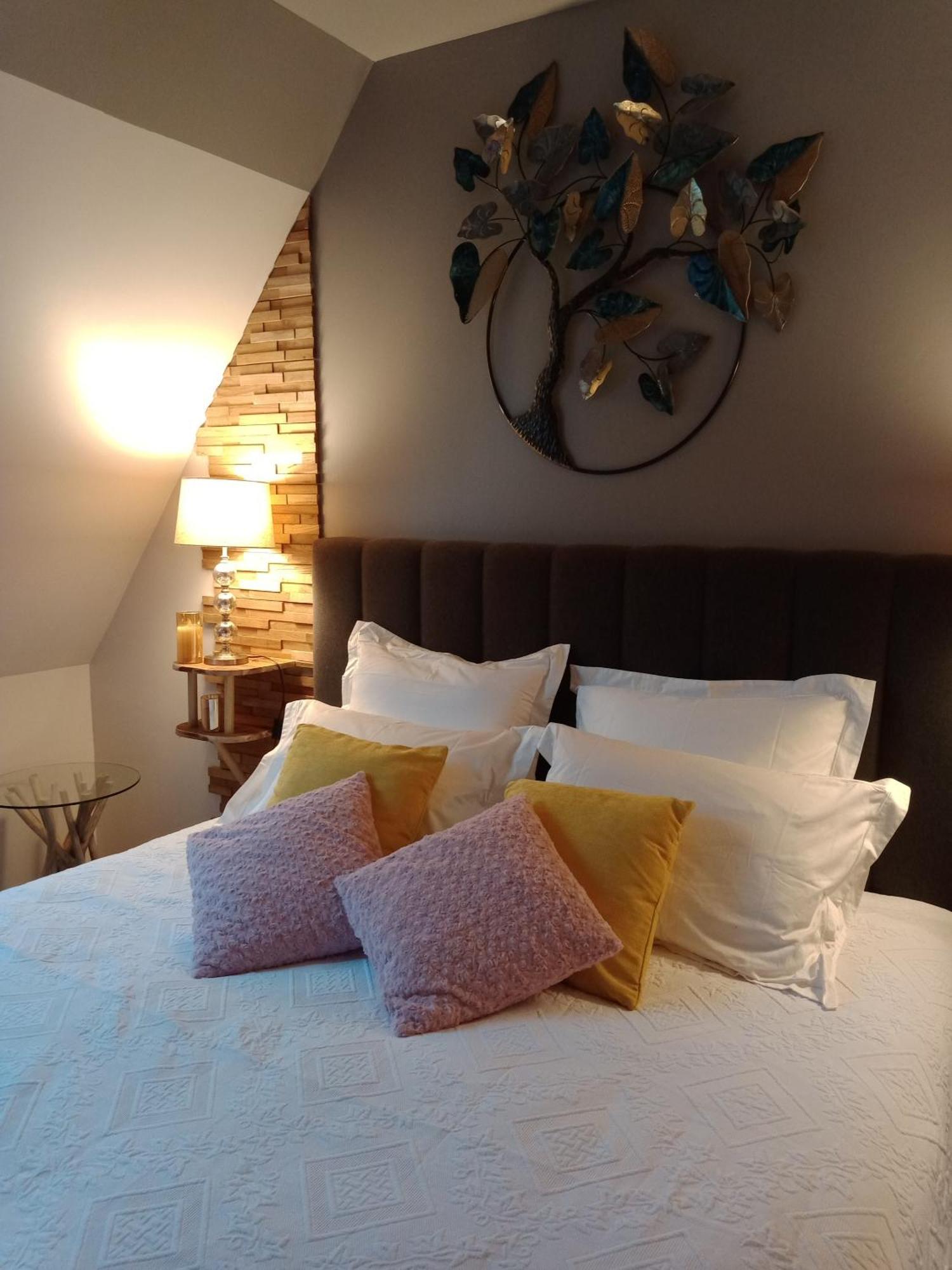 Hotel Manoir Du Grand Chene La Vraie-Croix Zewnętrze zdjęcie