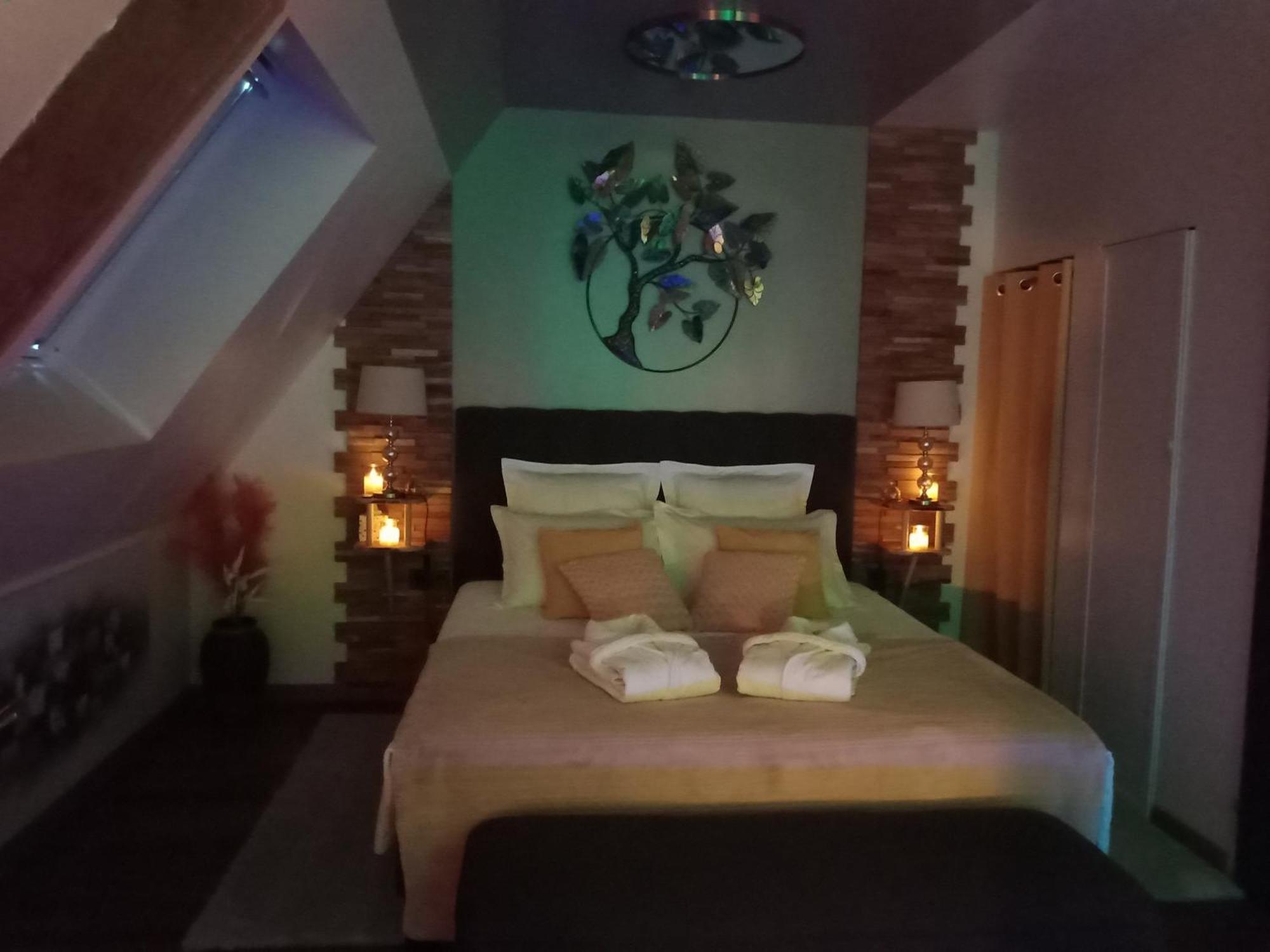 Hotel Manoir Du Grand Chene La Vraie-Croix Pokój zdjęcie