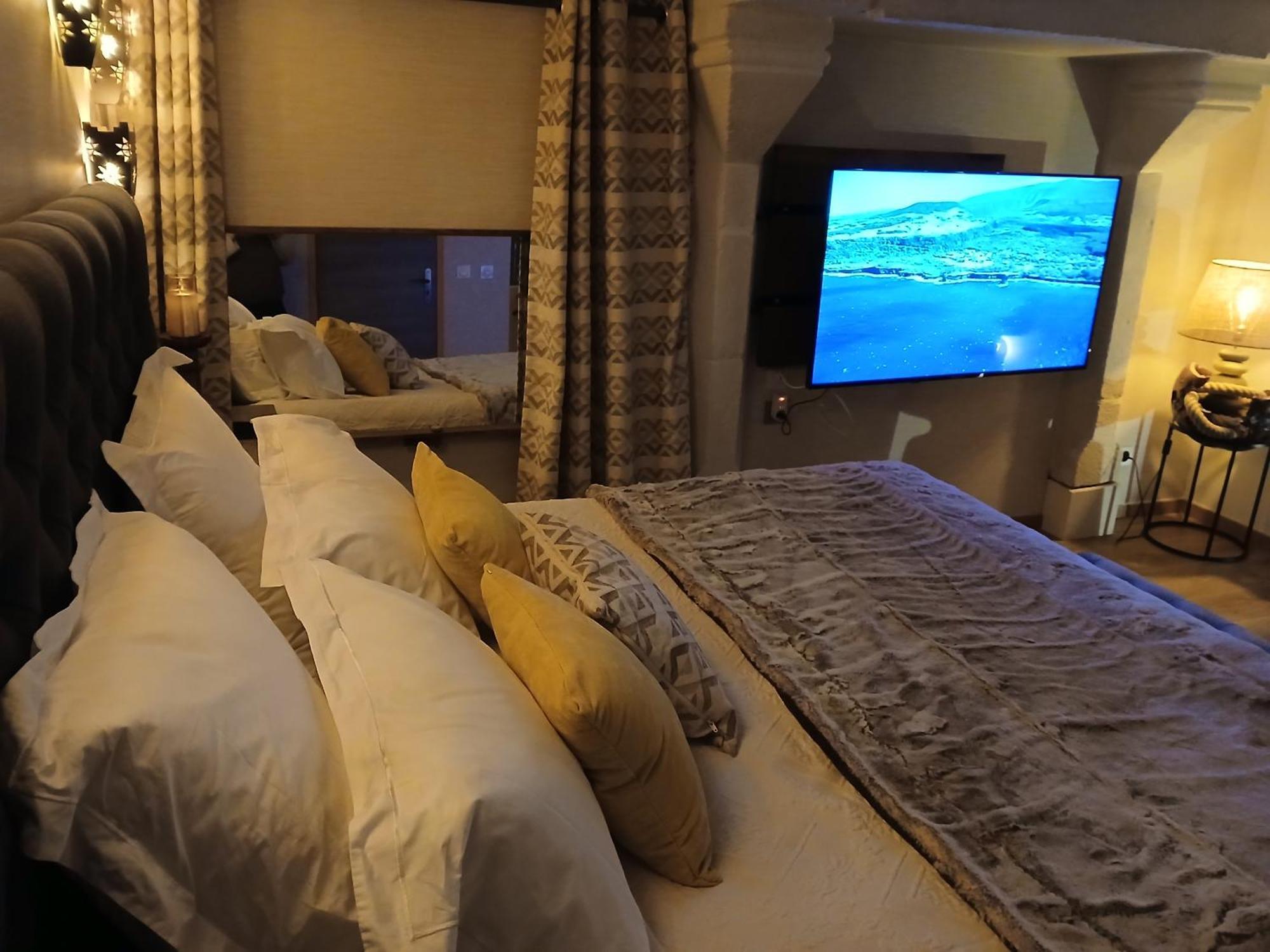 Hotel Manoir Du Grand Chene La Vraie-Croix Pokój zdjęcie